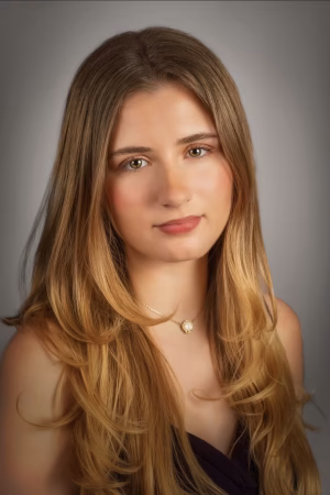 Summer Oliver - Project Casting Gallery Image 2 Summer Oliver - Gallery Image 2