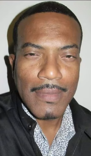 Julian  Gipson - Gallery Image 1
