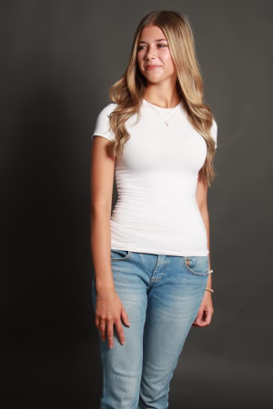 Anna Bolz - Project Casting Gallery Image 4 Anna Bolz - Gallery Image 4