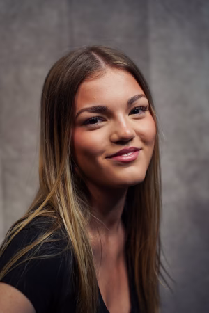 Yohanna Gee - Project Casting Gallery Image 2 Yohanna Gee - Gallery Image 2