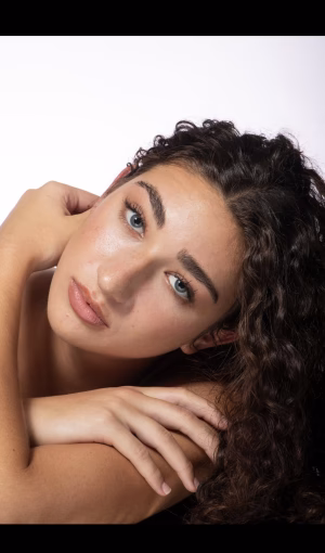 Josie Schwartz - Project Casting Gallery Image 3 Josie Schwartz - Gallery Image 3