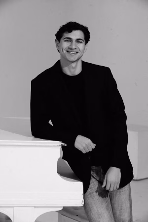 Ethan Cohen - Project Casting Gallery Image 9 Ethan Cohen - Gallery Image 9