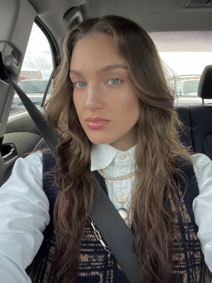 Maddie Jenkins - Project Casting Gallery Image 2 Maddie Jenkins - Gallery Image 2