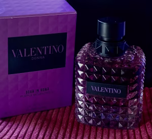 Vanessa Cline - Project Casting Gallery Image 7 Vanessa Cline - Gallery Image 7