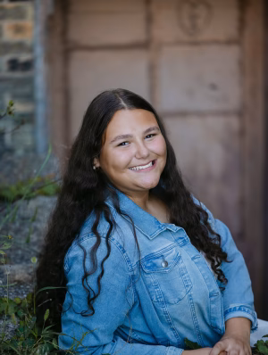 Makayla Frisby - Gallery Image 1