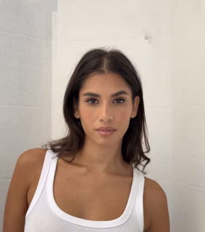 Alexandra Nastasia van der Waal - Project Casting Gallery Image 4 Alexandra Nastasia van der Waal - Gallery Image 4