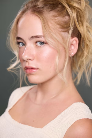 Kylee Levien - Project Casting Gallery Image 2 Kylee Levien - Gallery Image 2