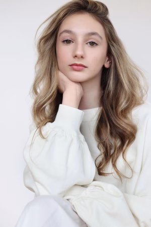 Makenna Kiely - Project Casting Gallery Image 2 Makenna Kiely - Gallery Image 2