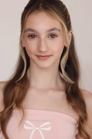 Makenna Kiely - Project Casting Gallery Image 6 Makenna Kiely - Gallery Image 6