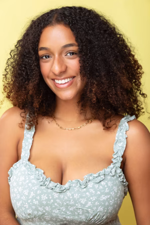 Samantha Mahfood - Project Casting Gallery Image 6 Samantha Mahfood - Gallery Image 6