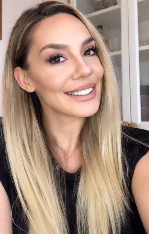 Viara Atova - Project Casting Gallery Image 3 Viara Atova - Gallery Image 3