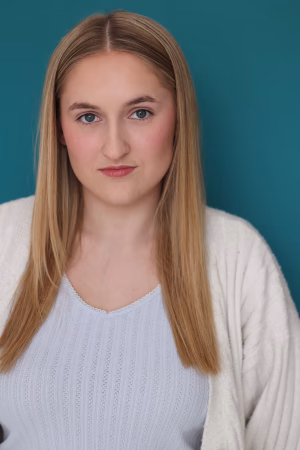 Meredith Jennings - Project Casting Gallery Image 3 Meredith Jennings - Gallery Image 3