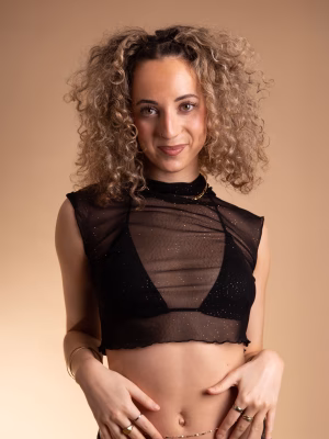 Sophie Barnett - Project Casting Gallery Image 3 Sophie Barnett - Gallery Image 3