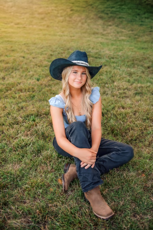 Lila SCHWAB - Project Casting Gallery Image 3 Lila SCHWAB - Gallery Image 3