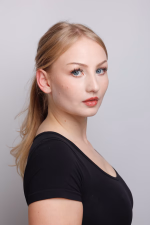 Svenja Korzmann - Project Casting Gallery Image 2 Svenja Korzmann - Gallery Image 2