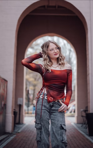 Britney Estep - Project Casting Gallery Image 10 Britney Estep - Gallery Image 10