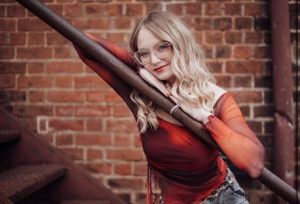 Britney Estep - Project Casting Gallery Image 6 Britney Estep - Gallery Image 6