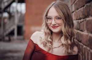 Britney Estep - Project Casting Gallery Image 7 Britney Estep - Gallery Image 7