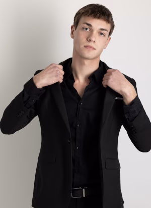Evan Mead - Gallery Image 1