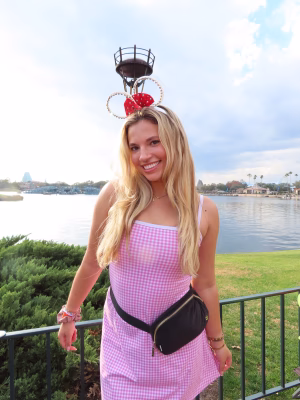 Abby Heutz - Project Casting Gallery Image 7 Abby Heutz - Gallery Image 7