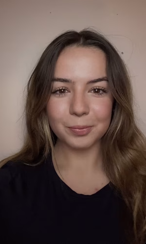 Lara Gosling - Project Casting Gallery Image 2 Lara Gosling - Gallery Image 2