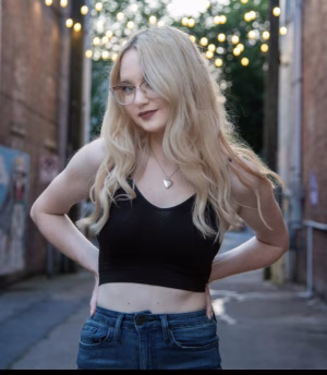 Britney Estep - Project Casting Gallery Image 16 Britney Estep - Gallery Image 16