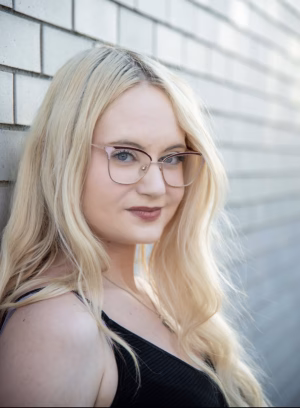 Britney Estep - Project Casting Gallery Image 15 Britney Estep - Gallery Image 15