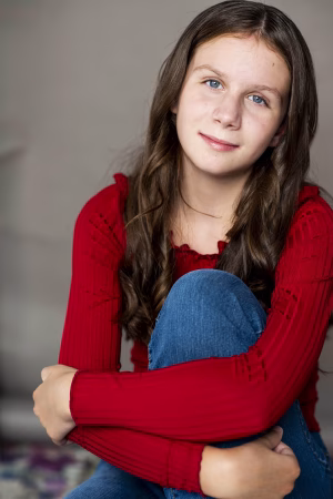 Lily Benson - Project Casting Gallery Image 4 Lily Benson - Gallery Image 4