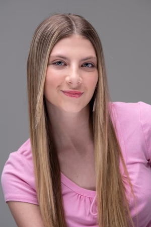 Makenna Harder - Project Casting Gallery Image 2 Makenna Harder - Gallery Image 2