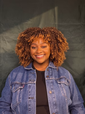 Yanna Robinson - Project Casting Gallery Image 4 Yanna Robinson - Gallery Image 4