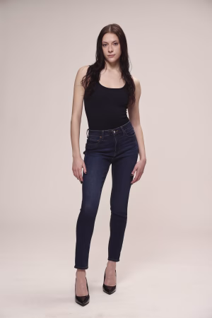 Haley Lawton - Project Casting Gallery Image 1 Haley Lawton - Gallery Image 1