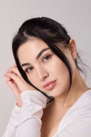 Bella Bakhar - Gallery Image 1