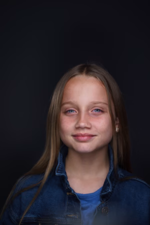 Makenna Costello - Project Casting Gallery Image 9 Makenna Costello - Gallery Image 9