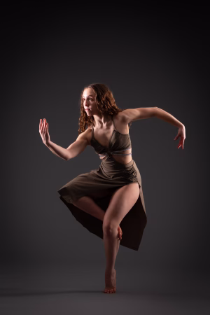 Melanie Grosso - Project Casting Gallery Image 3 Melanie Grosso - Gallery Image 3