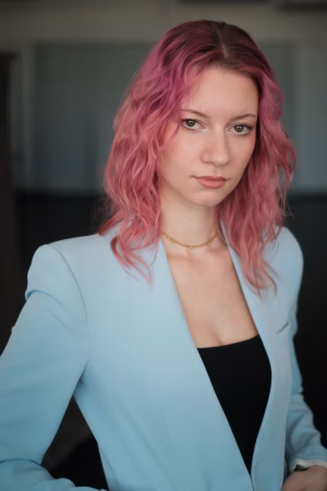 Noa Sulamith Gruss - Project Casting Gallery Image 12 Noa Sulamith Gruss - Gallery Image 12