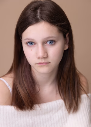 Jessamyn Laws - Project Casting Gallery Image 11 Jessamyn Laws - Gallery Image 11