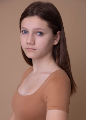 Jessamyn Laws - Project Casting Gallery Image 6 Jessamyn Laws - Gallery Image 6