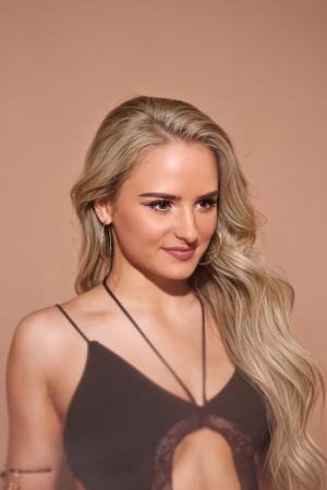Chloee May - Project Casting Gallery Image 8 Chloee May - Gallery Image 8