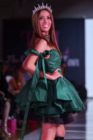 Gina De Bosschere - Project Casting Gallery Image 7 Gina De Bosschere - Gallery Image 7