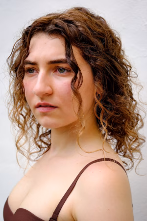 Asja Aniello - Project Casting Gallery Image 8 Asja Aniello - Gallery Image 8