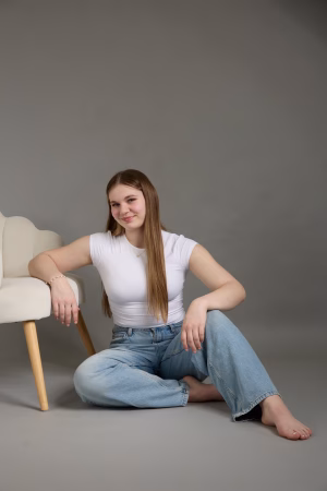Alyx Delaloye - Project Casting Gallery Image 2 Alyx Delaloye - Gallery Image 2