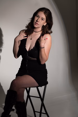 Molly Lizotte - Project Casting Gallery Image 4 Molly Lizotte - Gallery Image 4