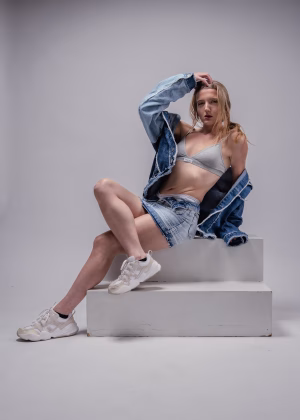 Sierra Dearns - Project Casting Gallery Image 18 Sierra Dearns - Gallery Image 18
