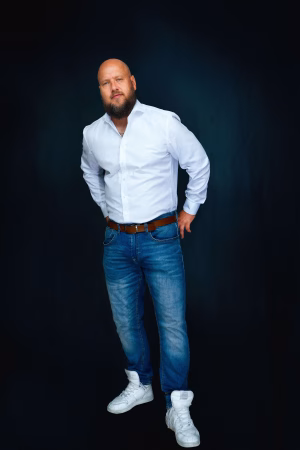 Sebastian Fisher - Project Casting Gallery Image 19 Sebastian Fisher - Gallery Image 19