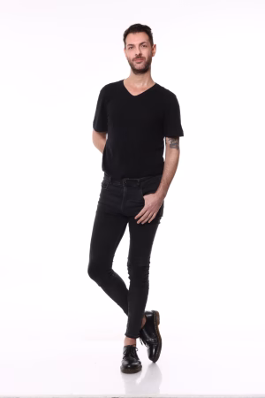 Vinicius Davoli - Project Casting Gallery Image 5 Vinicius Davoli - Gallery Image 5