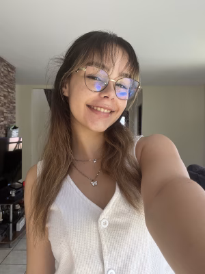 Abigail Arias - Gallery Image 1