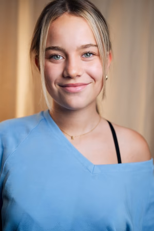 Emma Regall - Project Casting Gallery Image 12 Emma Regall - Gallery Image 12