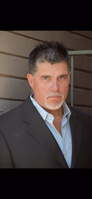 Victor  Guerra - Gallery Image 1