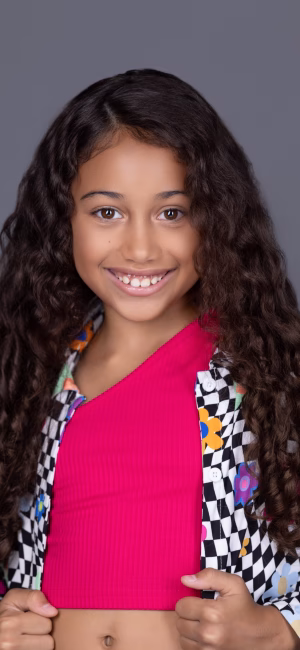 Riley Fama - Project Casting Gallery Image 1 Riley Fama - Gallery Image 1