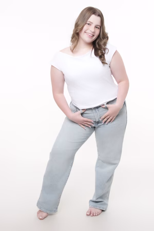 Ava Curry - Project Casting Gallery Image 11 Ava Curry - Gallery Image 11